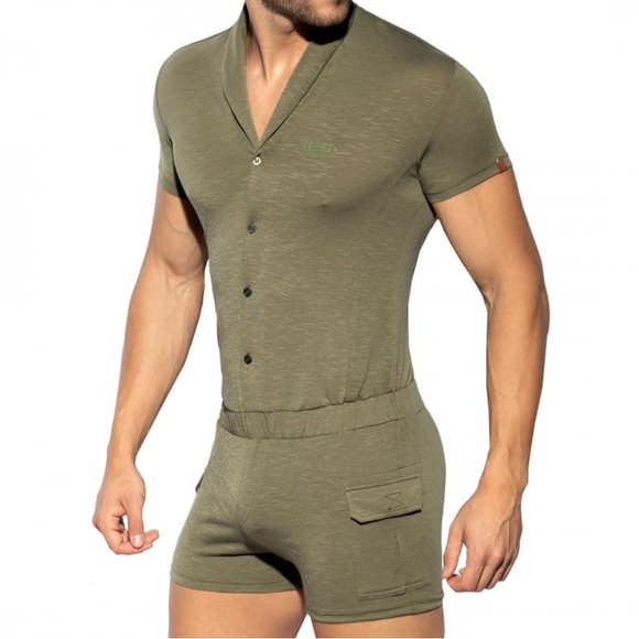 Man’s Short Jumper - Picture 2 of 4